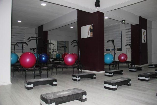 Hakkari’de kadınlara özel ilk spor salonu açıldı