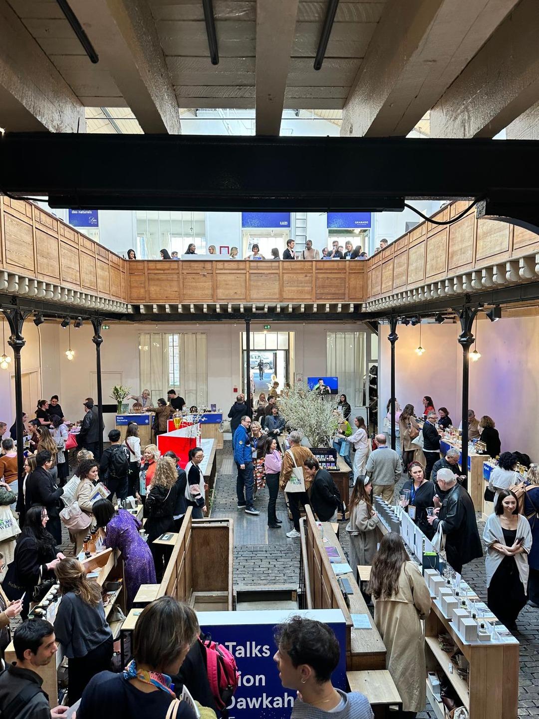 Osmanlı nın ilk parfümü Buhur suyu Paris te tanıtıldı: Zarif kokusu ile dikkat çekti... 4