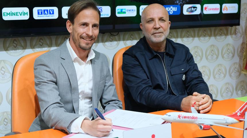 Alanyaspor’da Joao Pereira dönemi başladı