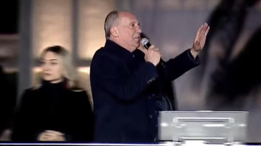 Muharrem İnce Saraçhane'de... "Kılıçdaroğlu ve ben kaybetmiş adaylarız" diyerek kararını açıkladı