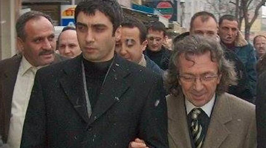 'Kurtlar Vadisi'nin Polat Alemdar'ı Necati Şaşmaz Osman Sınav'ın cenazesinde... Konuşmakta zorlandı