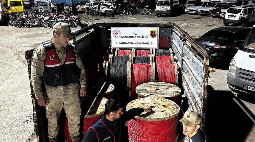 6 milyon TL değerindeki elektrik kablosu çalan hırsızlar yakalandı