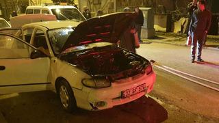 Kontağı çevirdiği anda alev aldı! Otomobil kullanılamaz hale geldi 