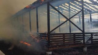 At çiftliğinde panik: Yangına itfaiye müdahale etti