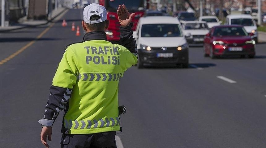 İstanbullular dikkat! Valilik açıkladı: Bu yollar trafiğe kapatıldı