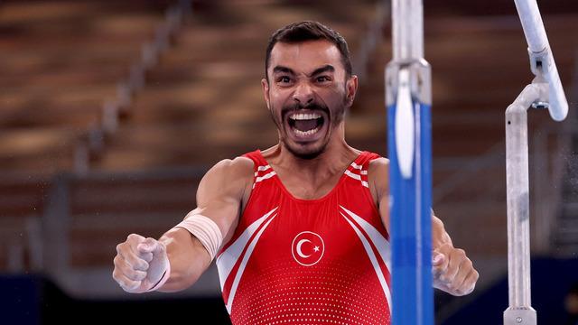 Ferhat Arıcan, Artistik Cimnastik Dünya Kupası'nın Türkiye ayağında altın madalya kazandı