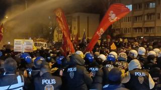 Bursa'da 'İmamoğlu' gerginliği! CHP İl Başkanı gözünden yaralandı