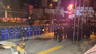 Son dakika | Şişli Belediyesi'nde kayyum dönemi! Polisler binaya girdi, Cevdet Ertürkmen makamına geçti