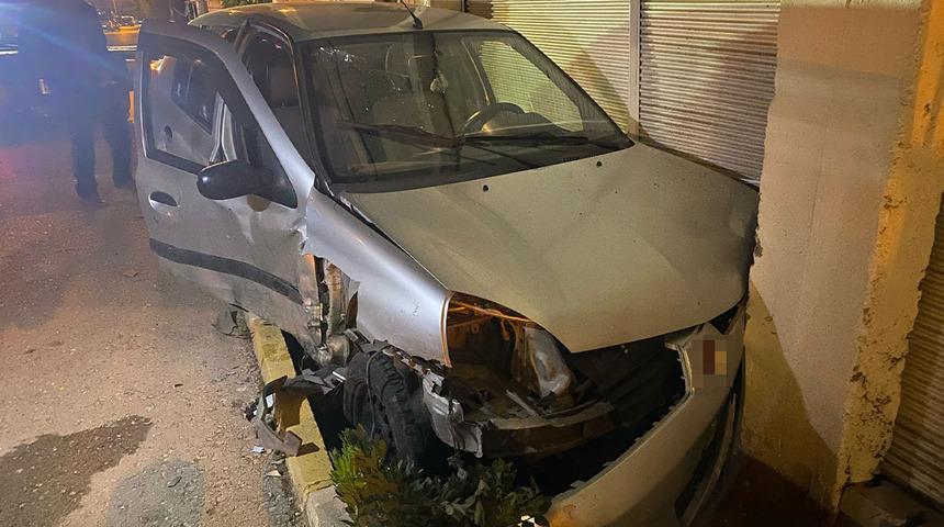 Serik’te kaza: İki otomobil çarpıştı! 1 yaralı