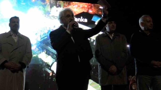 CHP'li Mehmet Tüm'e tepki! Konuşması yarım kaldı, sahneden indi: Selahattin Demirtaş sözleri protesto edildi