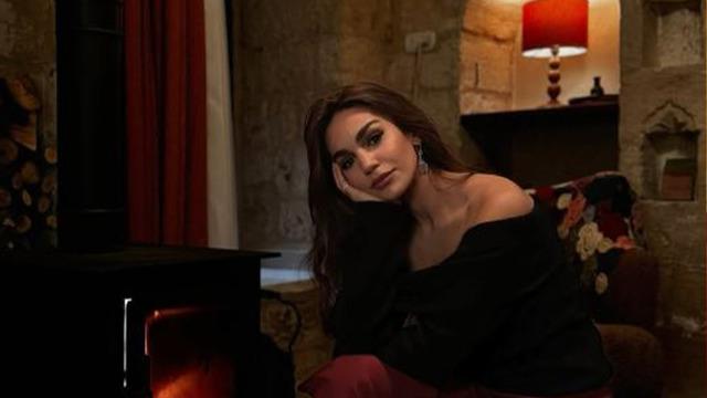 Uzak Şehir'in Nare’si sosyal medyayı sallıyor! 394 bin takipçili hesabından yaptığı dikkat çekici paylaşımlar beğeni topluyor