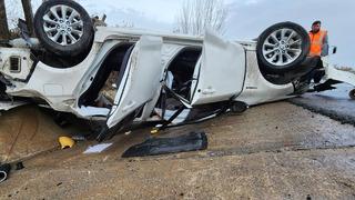 Konya’da otomobil ile hafif ticari araç çarpıştı: 3 yaralı