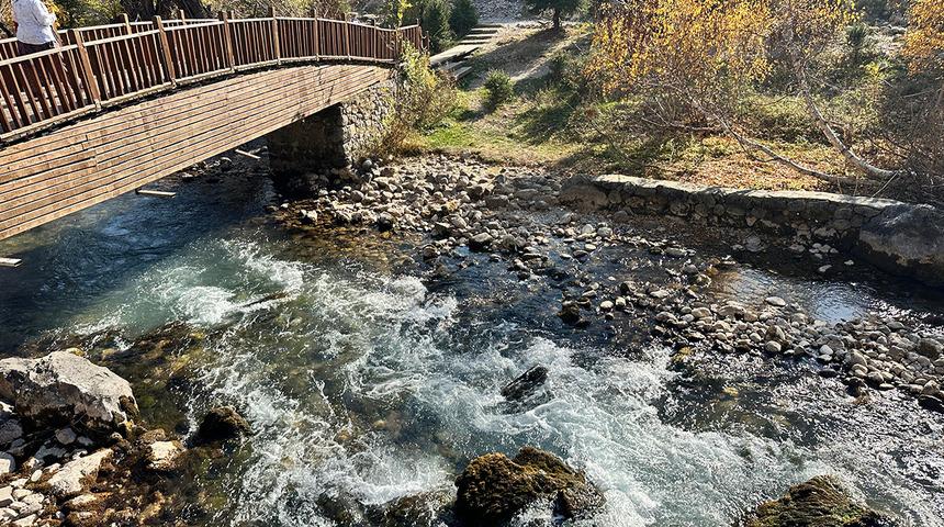 Tunceli'nin doğa harikasına yasak üstüne yasak!  Munzur Gözeleri 7 ay boyunca kullanıma kapandı