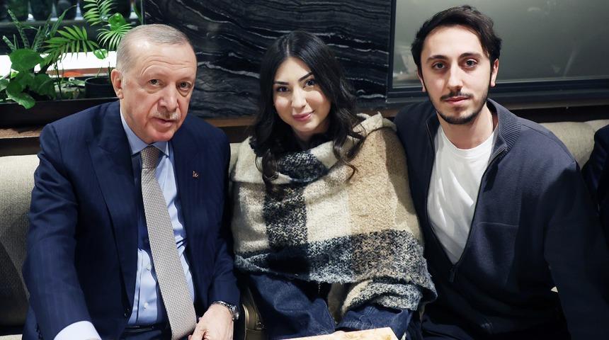 Cumhurbaşkanı Erdoğan, kafede vatandaşlarla sohbet etti