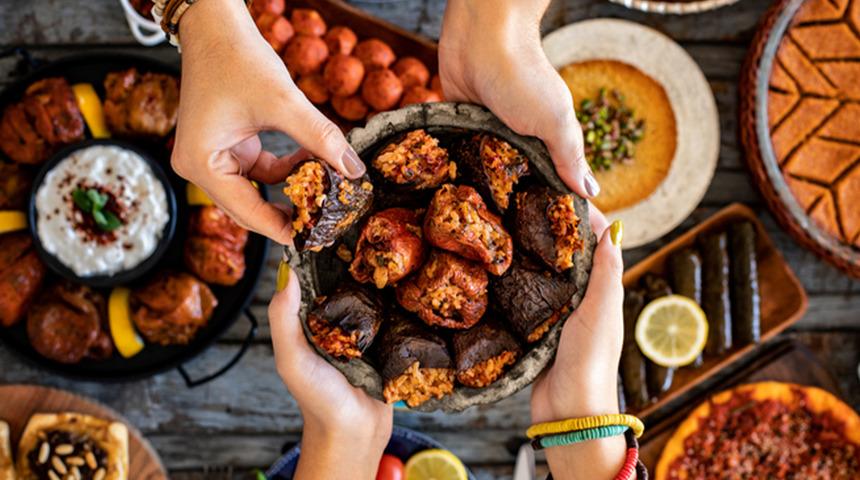 'Bugün iftara ne pişirsem?' diyenlere geleneksel, pratik ve lezzetli tarifler! Ramazan'ın 25. günü iftar menüsü