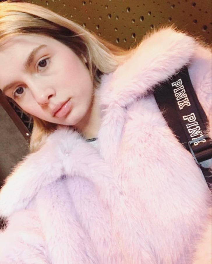 Demet Akalın'dan Aleyna Tilki'ye: Işıklarla uğraşma, derslerine çalış G2