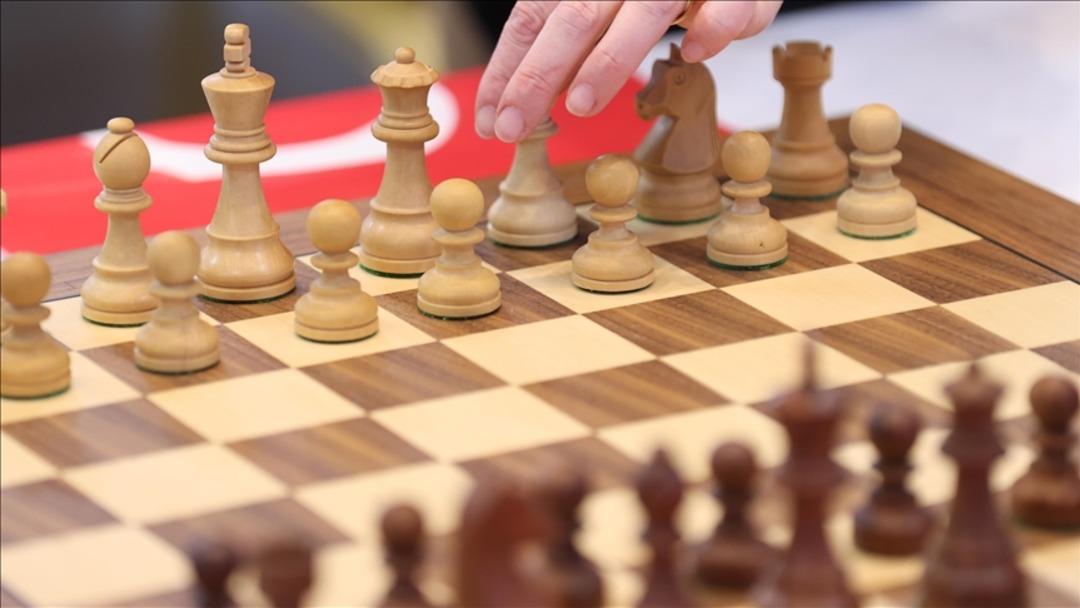 Felçli adamın beynine çip taktılar: Satranç bile oynadı! Uzmanlar tehlikesine karşı uyarıyor... 2