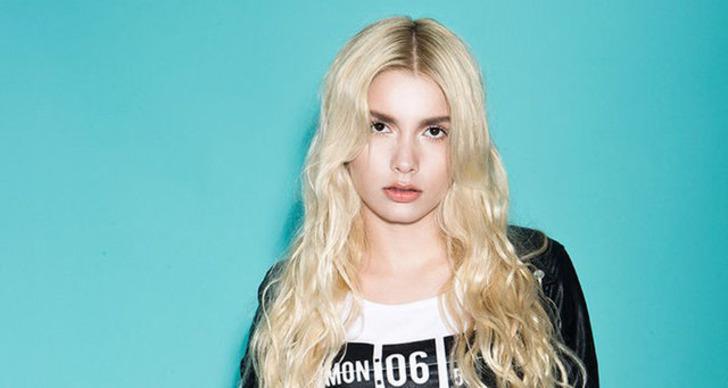 Demet Akalın'dan Aleyna Tilki'ye: Işıklarla uğraşma, derslerine çalış G4