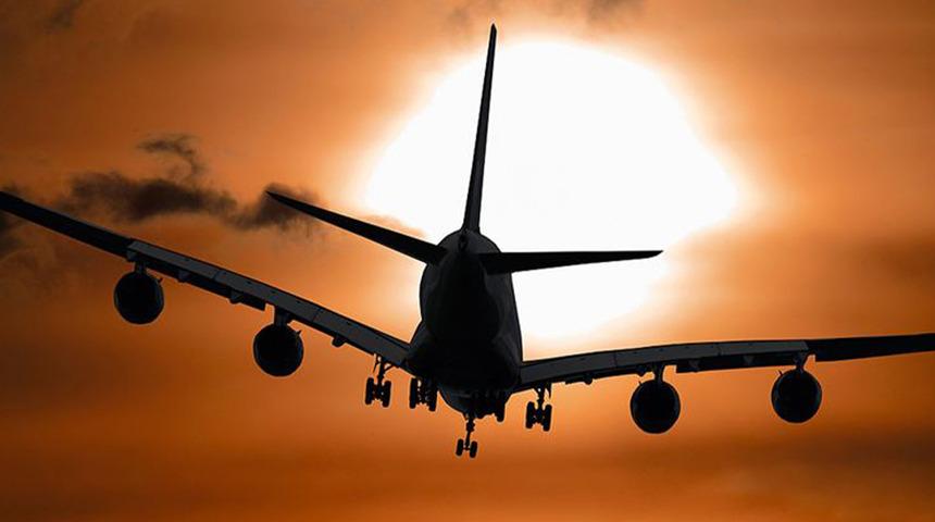 Okyanusun üzerinden geri döndü... Gerçek sonradan ortaya çıktı: Pilot pasaportunu unutmuş!