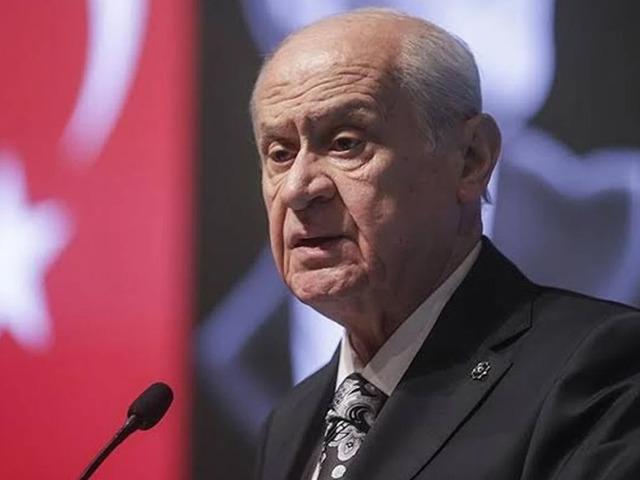 Terör örgütü PKK'nın çekilme kararı sonrası Bahçeli'den ilk yorum!