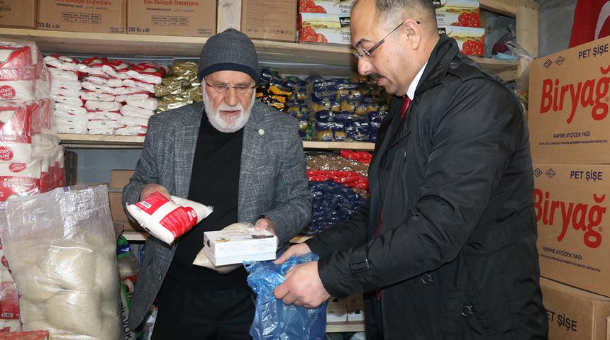 Sadece 10 kişiyle başladı şimdi 700 kişiye yardımı dokunuyor! Bu bakkalda alışveriş yaptıktan sonra kasaya gitmiyorsunuz: "Kimseyi birbirinden ayırt etmiyoruz"
