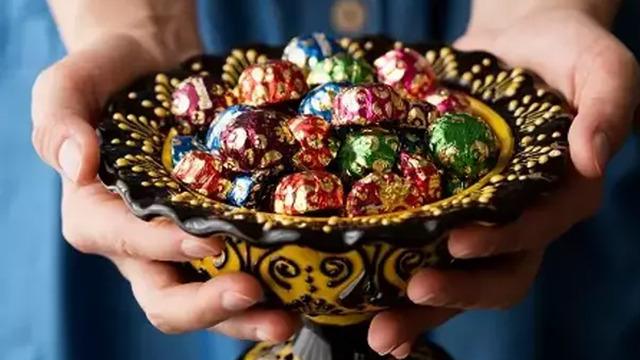 Bayramda tatlı ve şeker tüketimine dikkat: Mide sorunlarını ve ağız sağlığını tehdit ediyor...