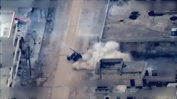 İHA'lar görüntüledi: Sivil kıyafetle evlerden Türkiye'ye saldırdılar! G2