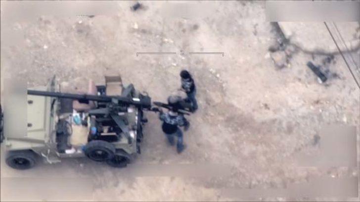 İHA'lar görüntüledi: Sivil kıyafetle evlerden Türkiye'ye saldırdılar! G4