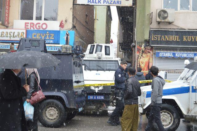 DBP il binası yakınına bırakılah şüpheli paketten tencere çıktı