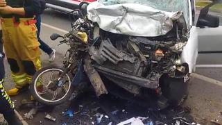 Manisa'da kaza: Hafif ticari araç ile motosiklet çarpıştı! 1 ölü, 1 yaralı