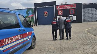 Hapis cezasıyla aranıyordu: Jandarma yakaladı!