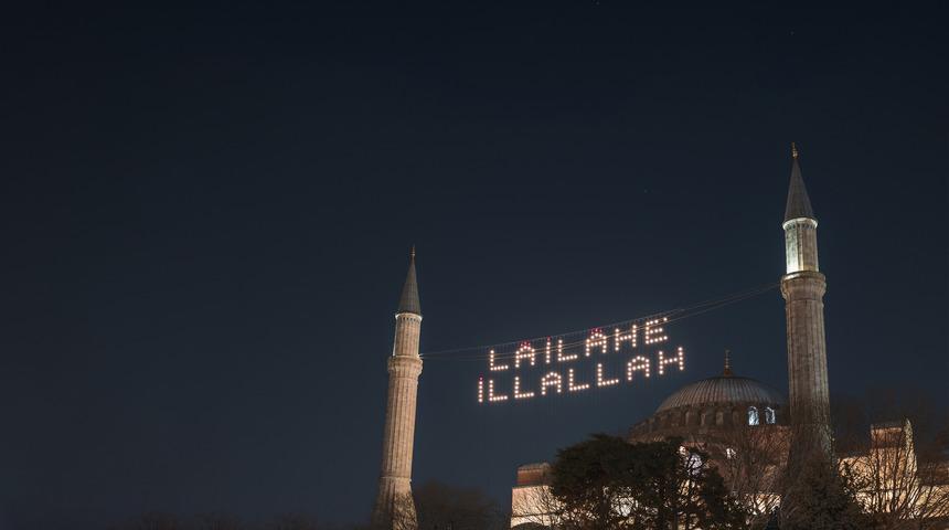 Güzel, kısa, anlamlı ve uzun Kadir Gecesi mesajları