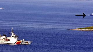 Kardak kayalıklarında gerginlik sürüyor! Yunan botu Türk botuna çarptı
