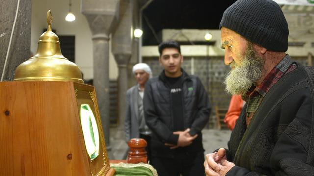 Ramazan'da Şanlıurfa Siverek’te Sakal-ı Şerif ziyarete açıldı...