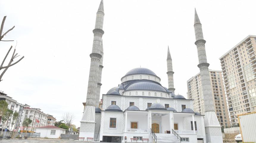 Yıllardır atıl haldeydi... Yeşilkent Camii, Kadir Gecesi tekrardan ibadete açılıyor!