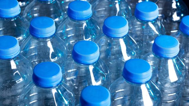Su bozulur mu? Suyun raf ömrü, son kullanma tarihi var mı?