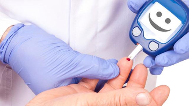 Ramazan Bayramında şeker hastalarına önemli uyarı: Sağlık risklerine dikkat! Uzmandan açıklamalar...