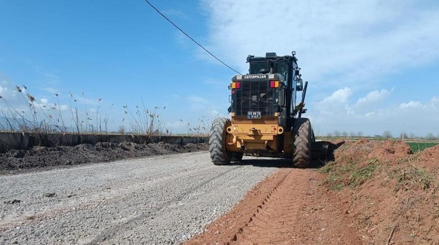 Efeler Belediyesi yollarda iyileştirme çalışmalarına devam ediyor
