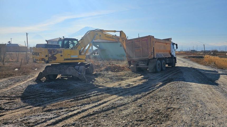 Iğdır'da 179 metruk yapı yıkıldı