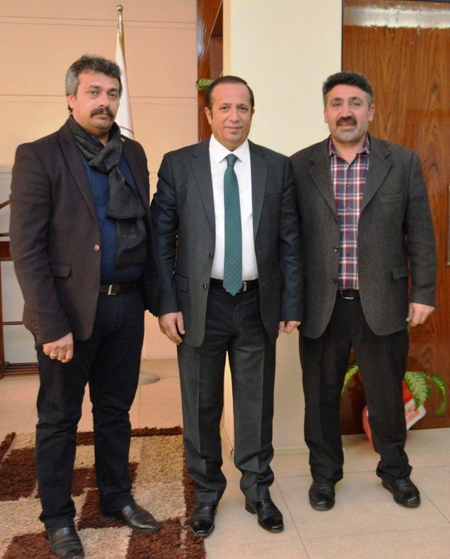 Dilovası MHP ilçe teşkilatı Başkan Toltar’ı ziyaret etti