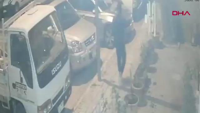 Yer: Antalya! Otomobile asit döken 2 kişi tutuklandı