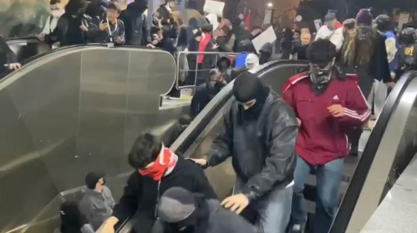 Saraçhane'de gerginlik! Gözaltılar var