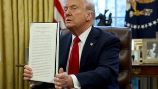 Trump imzaladı! ABD'de üretilmeyen otomobillere yüzde 25 gümrük vergisi geldi