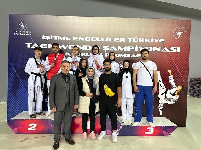 Botanik bahçesinde doğayla buluştular