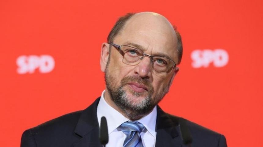 SPD Genel Başkanı Schulz görevinden istifa etti