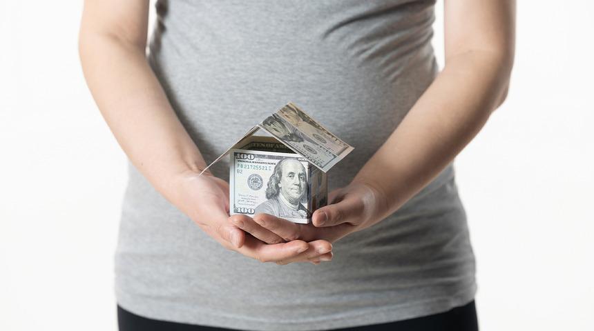 Güney kore bu skandalla çalkalanıyor... Neredeyse yarım asır önce satılmış olabilirler! Bebekleri 'valiz' gibi...