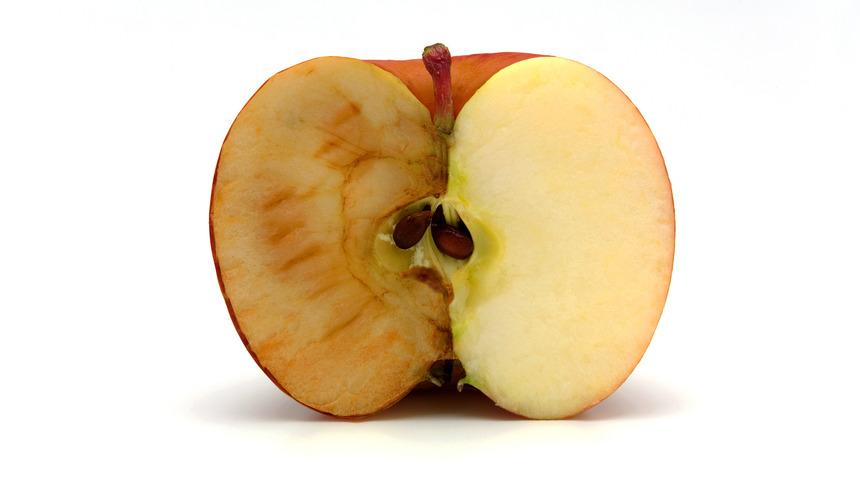 Elma neden kararır? Sebebi nedir? Kararması nasıl önlenir?