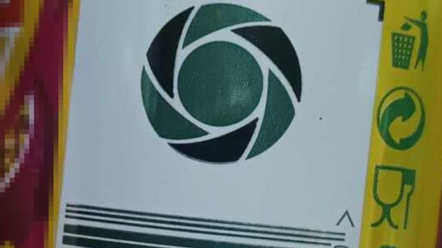 Şişelerin üzerinde bulunan siyah ve yeşil renkli yuvarlak logo nedir, ne anlama gelir?