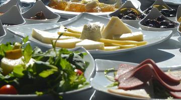 'Bug&uuml;n iftara ne pişirsem?' diyenlere geleneksel, pratik ve lezzetli tarifler! Ramazan'ın 27. g&uuml;n&uuml; iftar men&uuml;s&uuml;