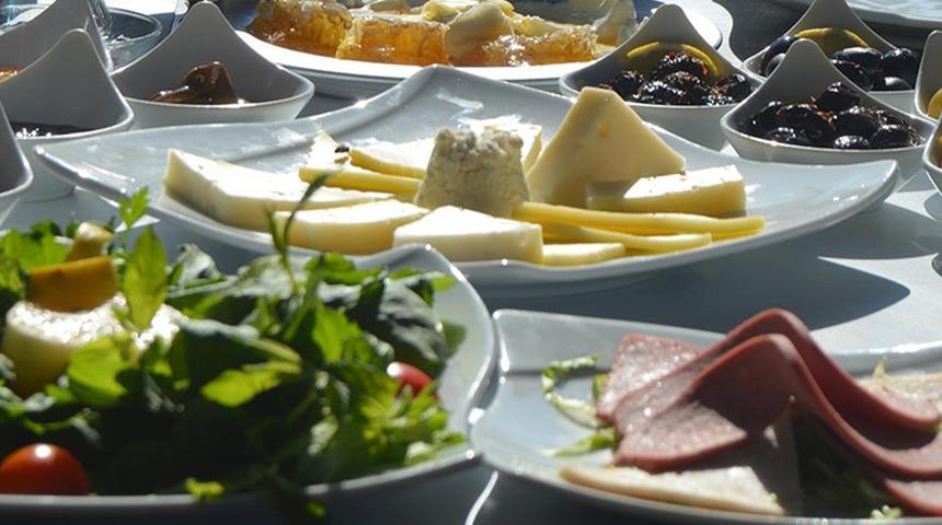 'Bugün iftara ne pişirsem?' diyenlere geleneksel, pratik ve lezzetli tarifler! Ramazan'ın 27. günü iftar menüsü